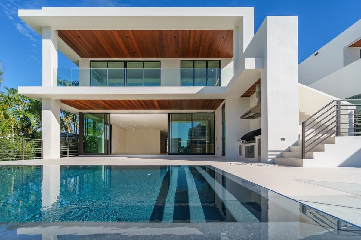Palm Jumeirah 4BR Beachfront Villa